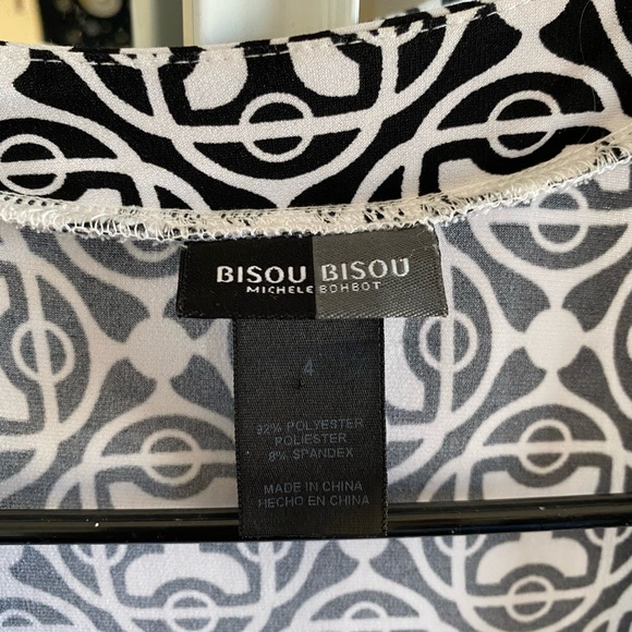 Patterned wrap midi dress - Picture 2 of 3